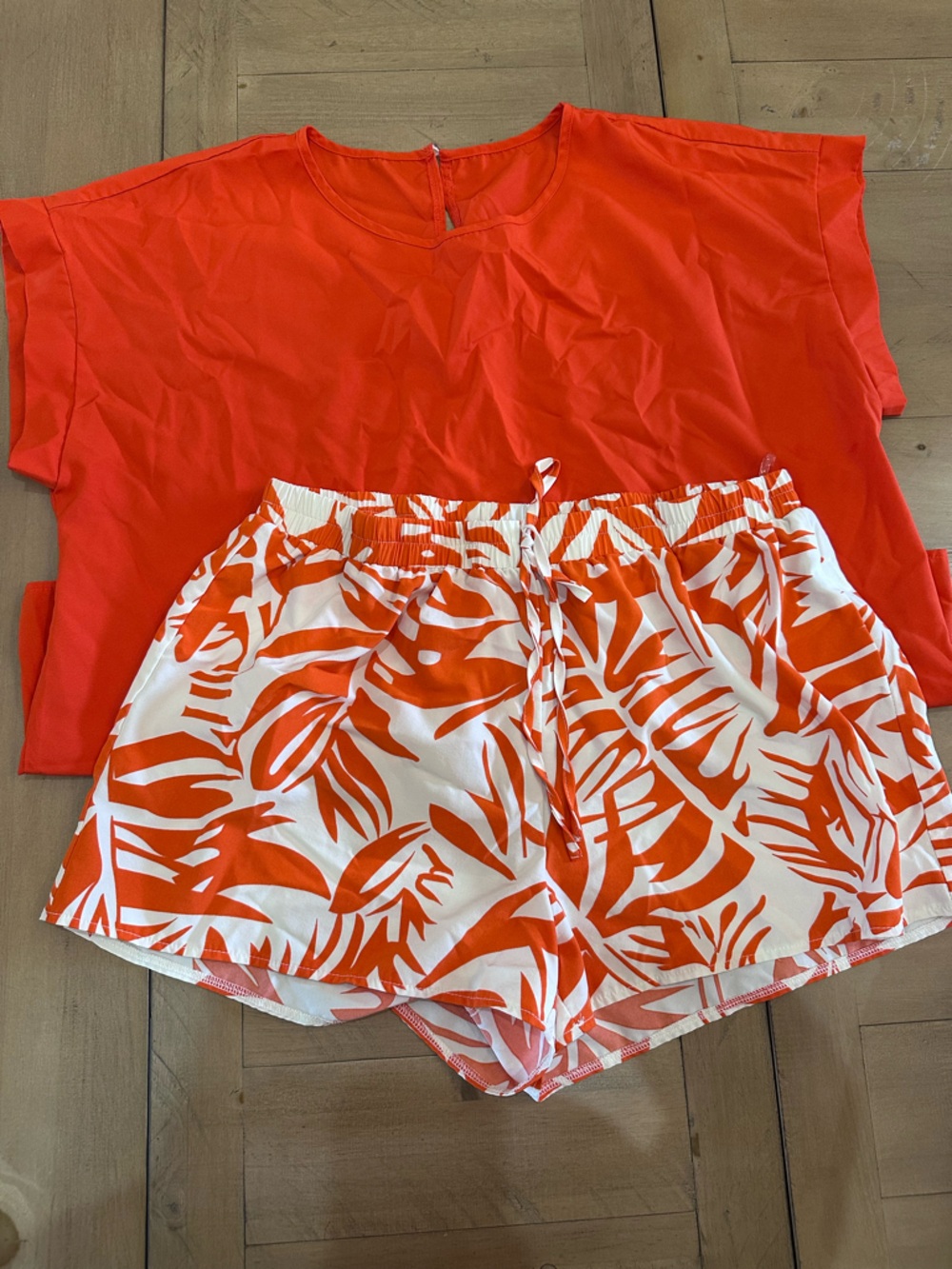 SHEIN Orange and White Tropical Print Women's Shorts Set